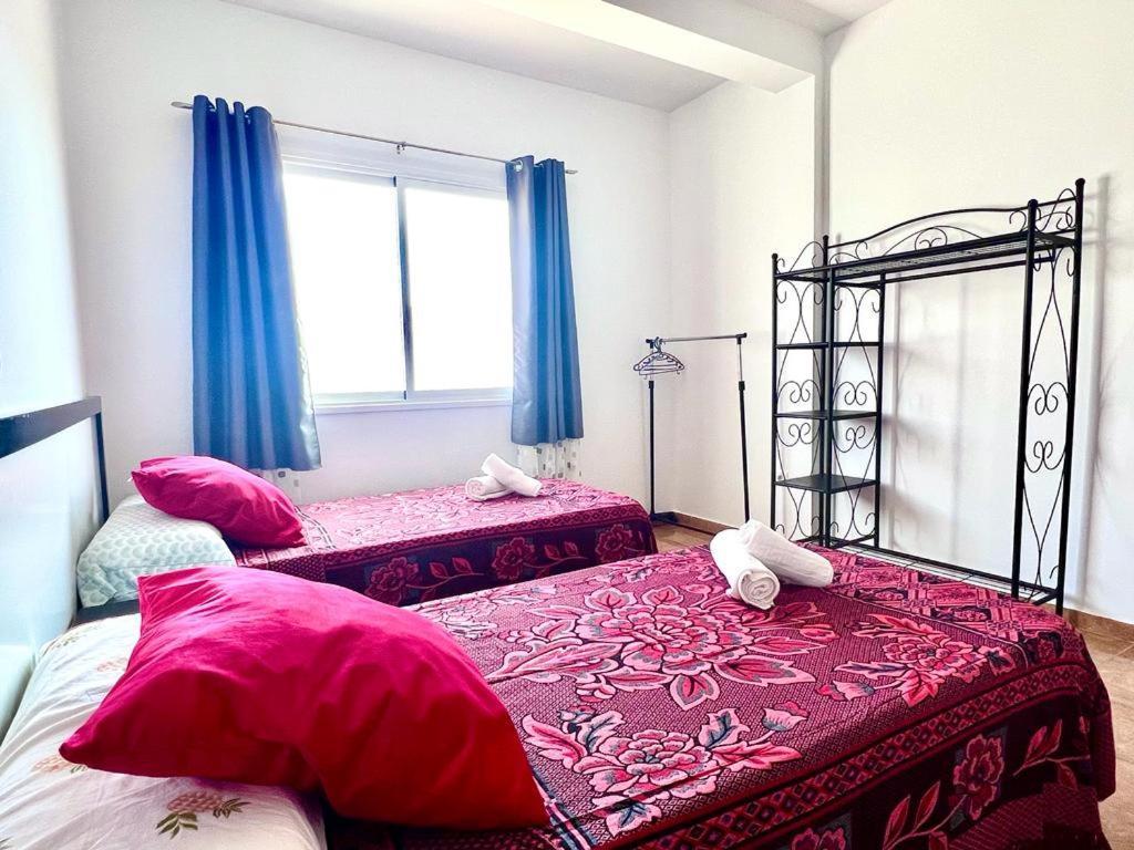 Franmay Apartments: Modern Beach Retreats for Nomads & Families Santa Maria Room photo